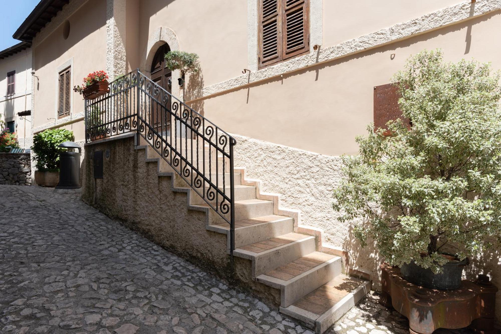 Dimora & Spa Il Cerchio Di Lullo Fumone Exterior photo